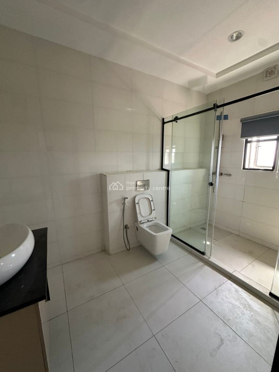 Standard 4 Bedroom Terrace Duplex, Guzape District, Abuja, Terraced Duplex for Sale