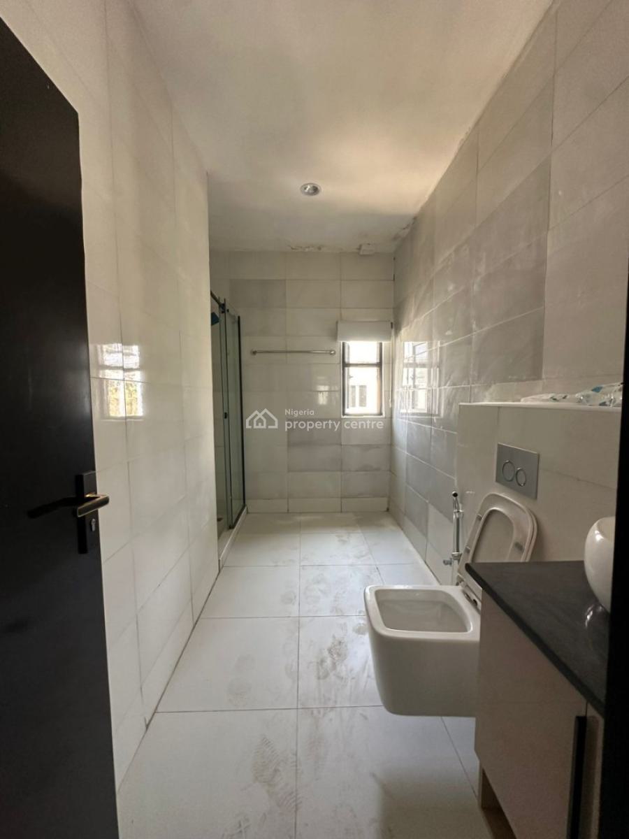 Standard 4 Bedroom Terrace Duplex, Guzape District, Abuja, Terraced Duplex for Sale