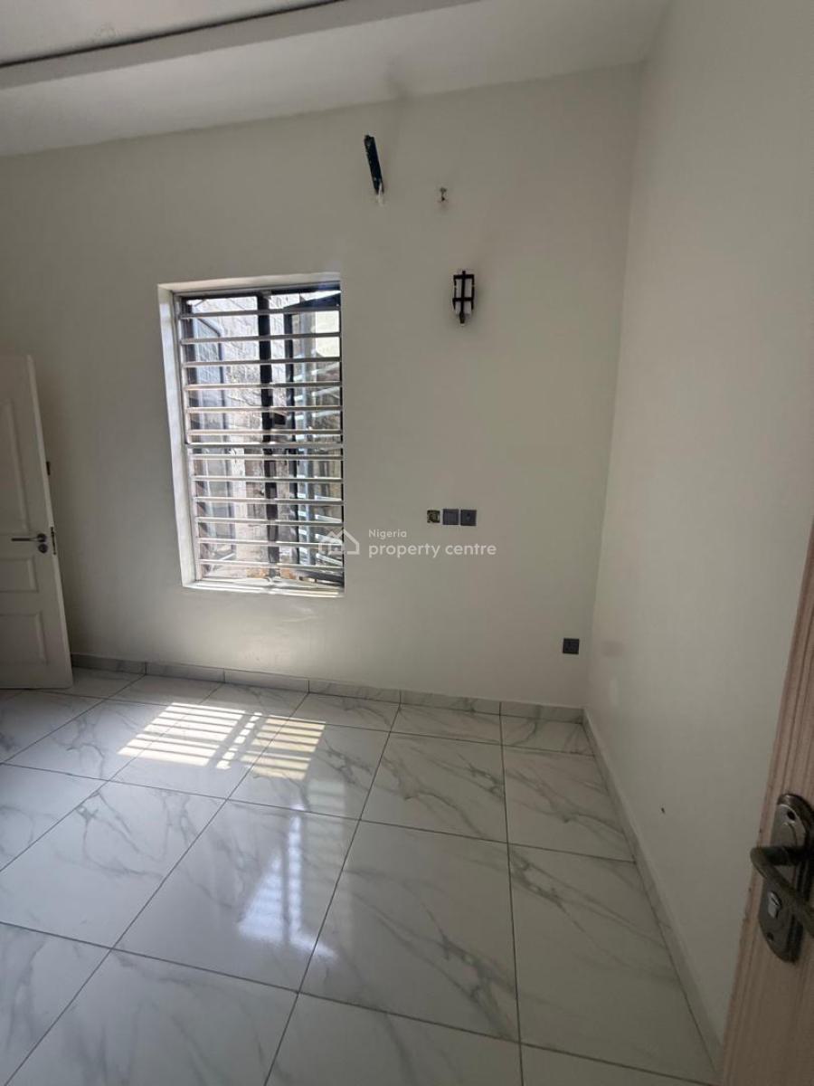 Self Contain, Conservation Chevron, Lekki Expressway, Lekki, Lagos, Self Contain (single Rooms) for Rent