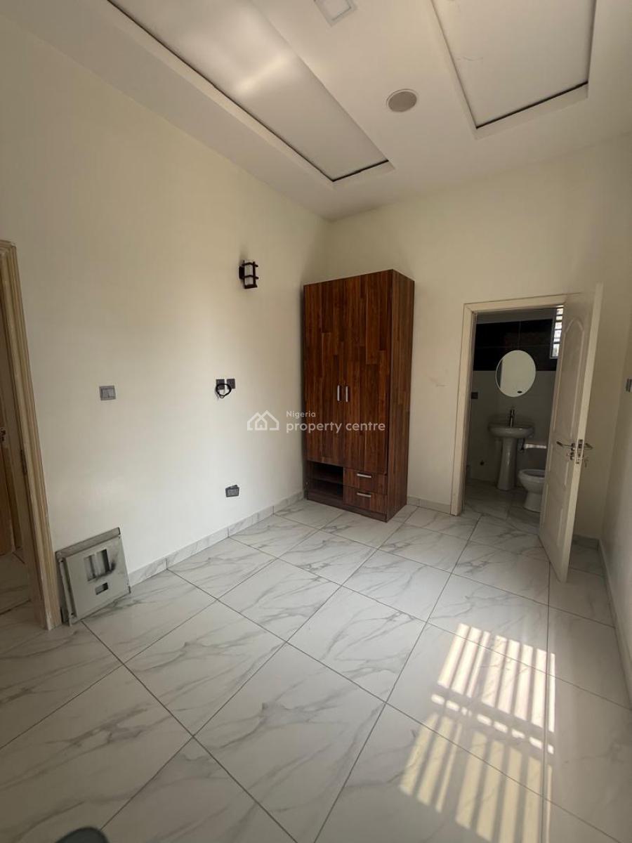 Self Contain, Conservation Chevron, Lekki Expressway, Lekki, Lagos, Self Contain (single Rooms) for Rent