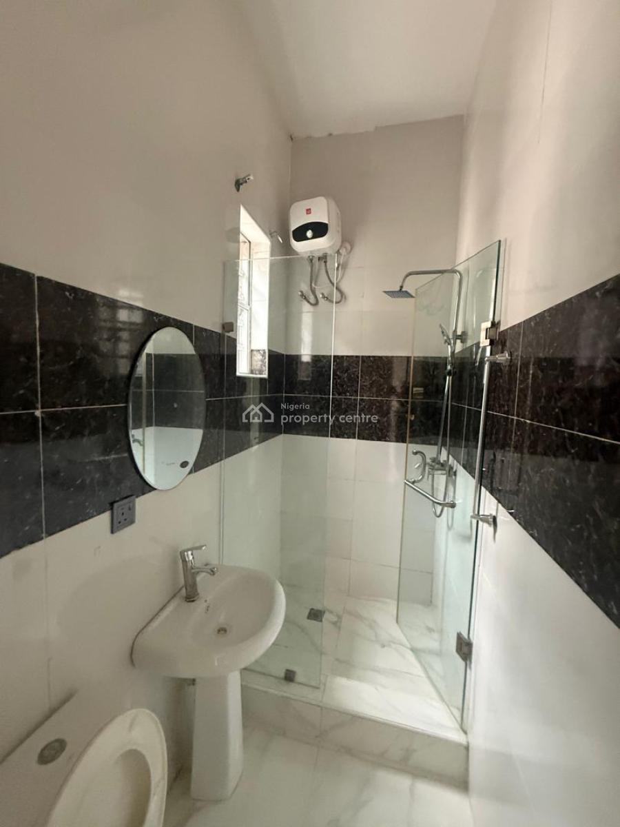 Self Contain, Conservation Chevron, Lekki Expressway, Lekki, Lagos, Self Contain (single Rooms) for Rent