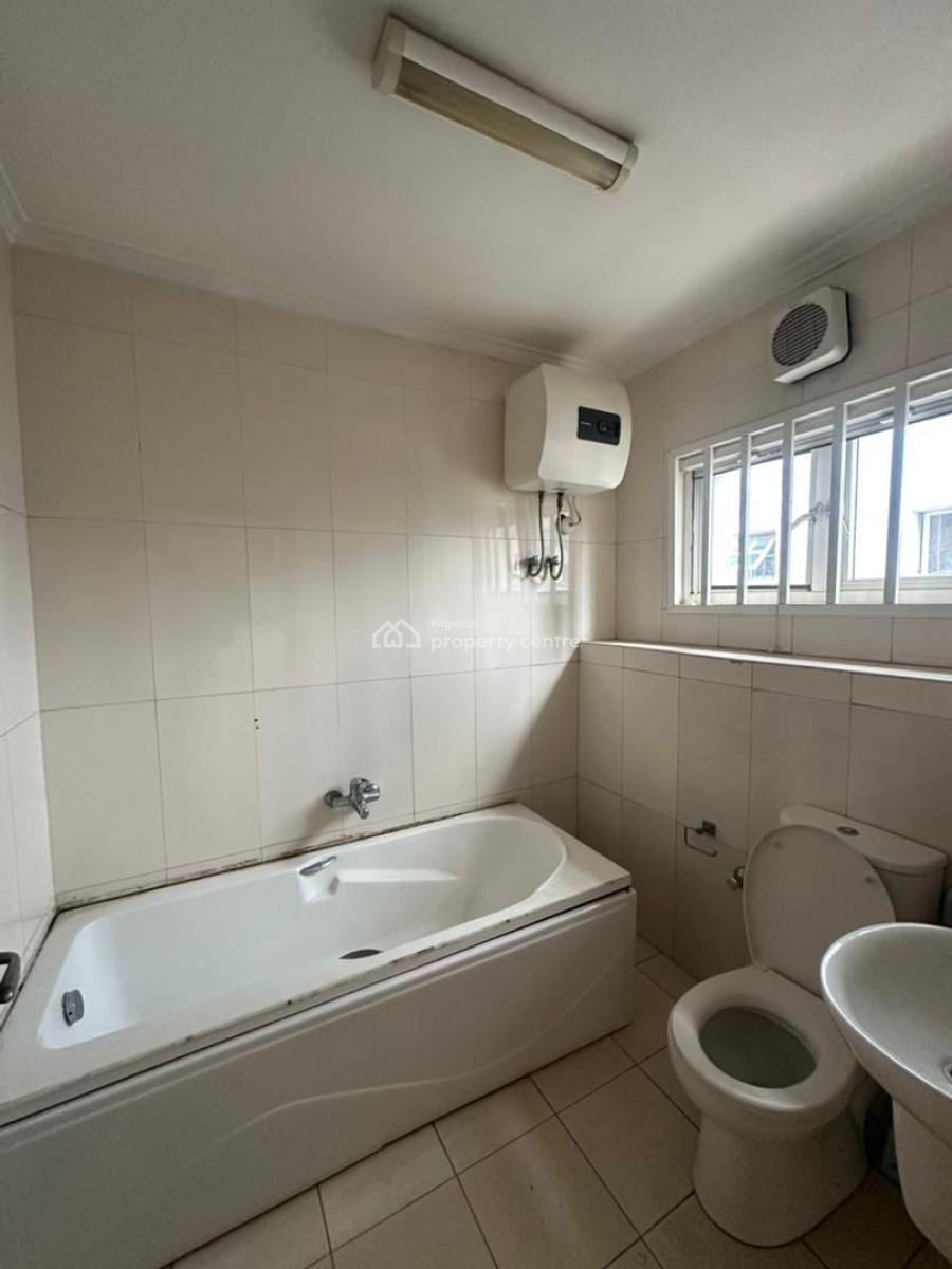 5 Bedroom House with Bq Available at Lekki Phase 1, Lekki Phase 1, Lekki, Lagos, Detached Duplex for Rent