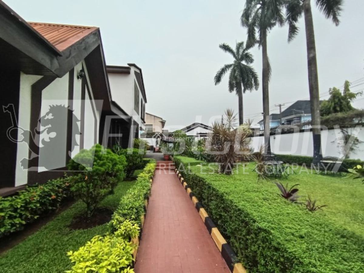 Ambassadorial 6 Bedroom Detached Edifice (with Generous Green Area), Alimosho, Lagos, Detached Duplex for Sale