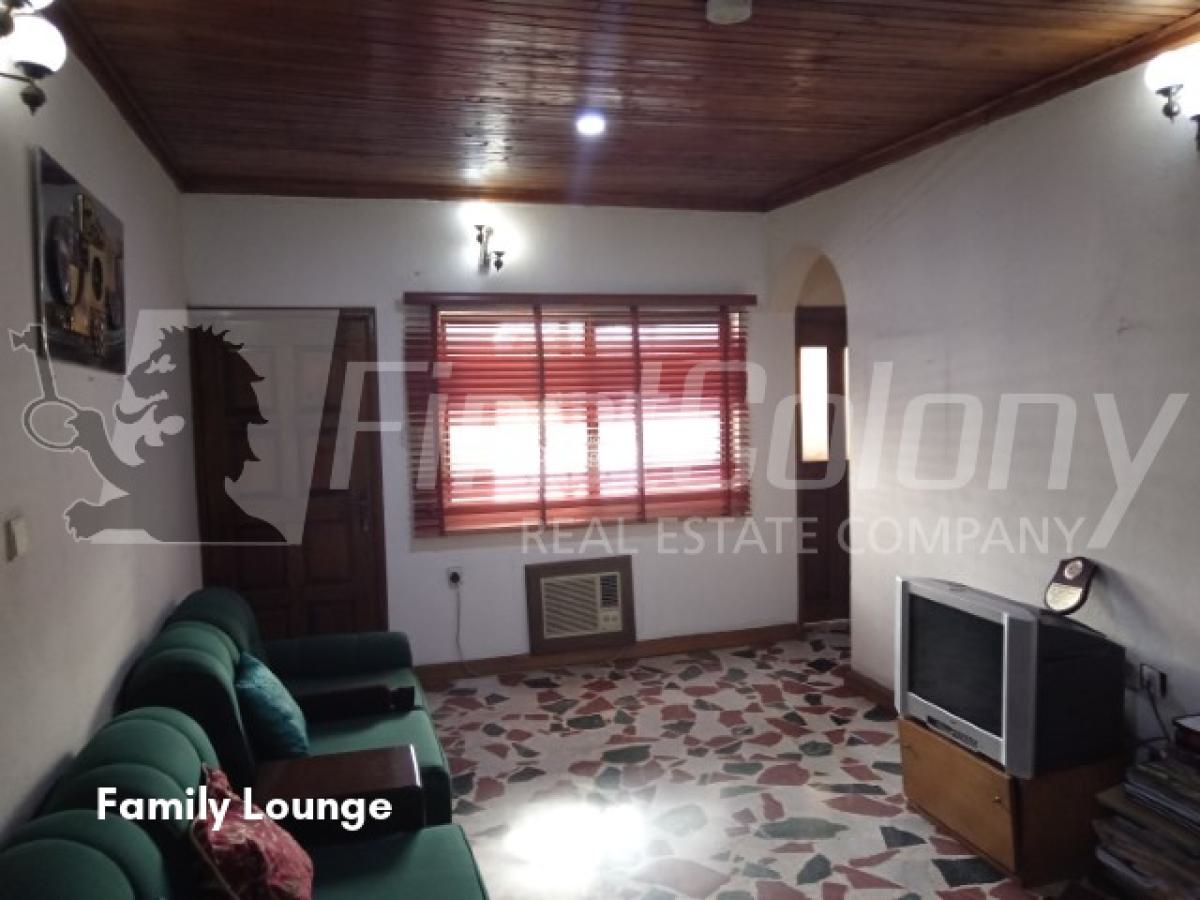 Ambassadorial 6 Bedroom Detached Edifice (with Generous Green Area), Alimosho, Lagos, Detached Duplex for Sale