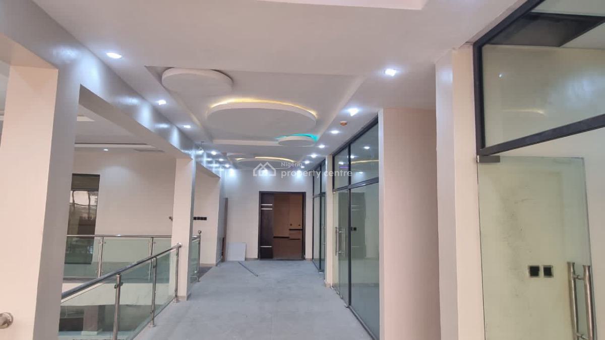 Exquisite 6,000 Sqm Shopping Mall, Ikota, Lekki Phase 2, Lekki, Lagos, Plaza / Complex / Mall for Sale