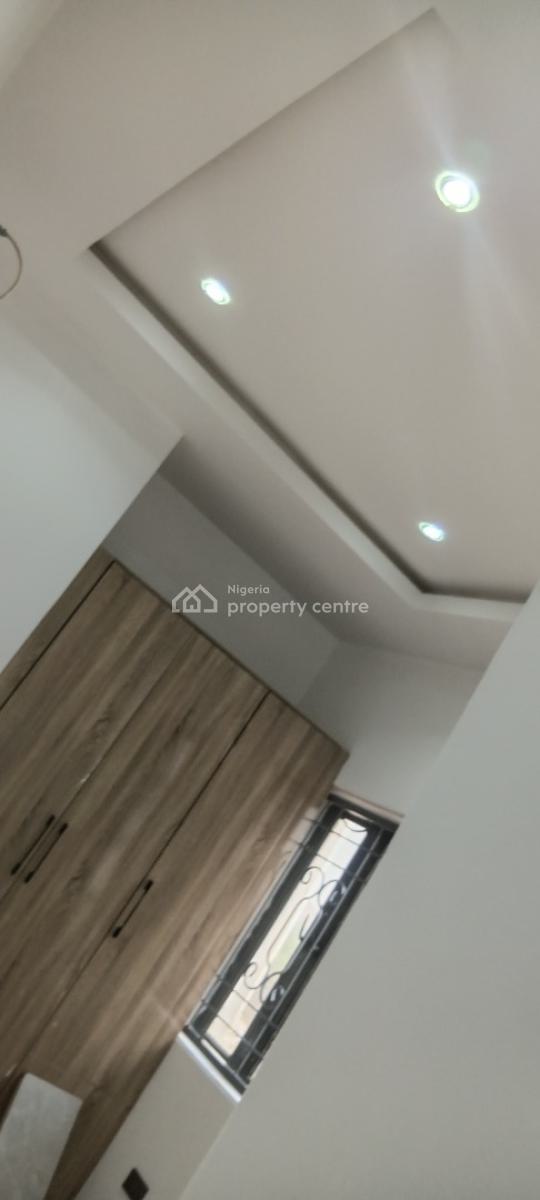 2 Bedroom Apartment, Kyami, Airport Road, Abuja, Kyami, Abuja, Block of Flats for Sale