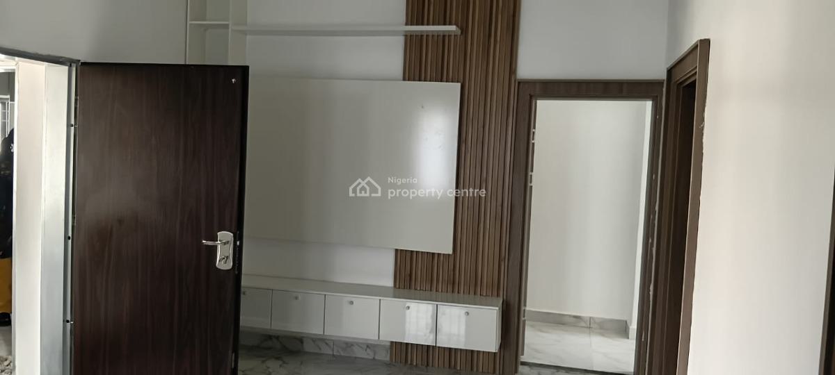 2 Bedroom Apartment, Airport Road, Kyami, Abuja, Block of Flats for Sale