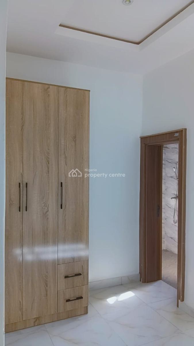 2 Bedroom Apartment, Airport Road, Kyami, Abuja, Block of Flats for Sale