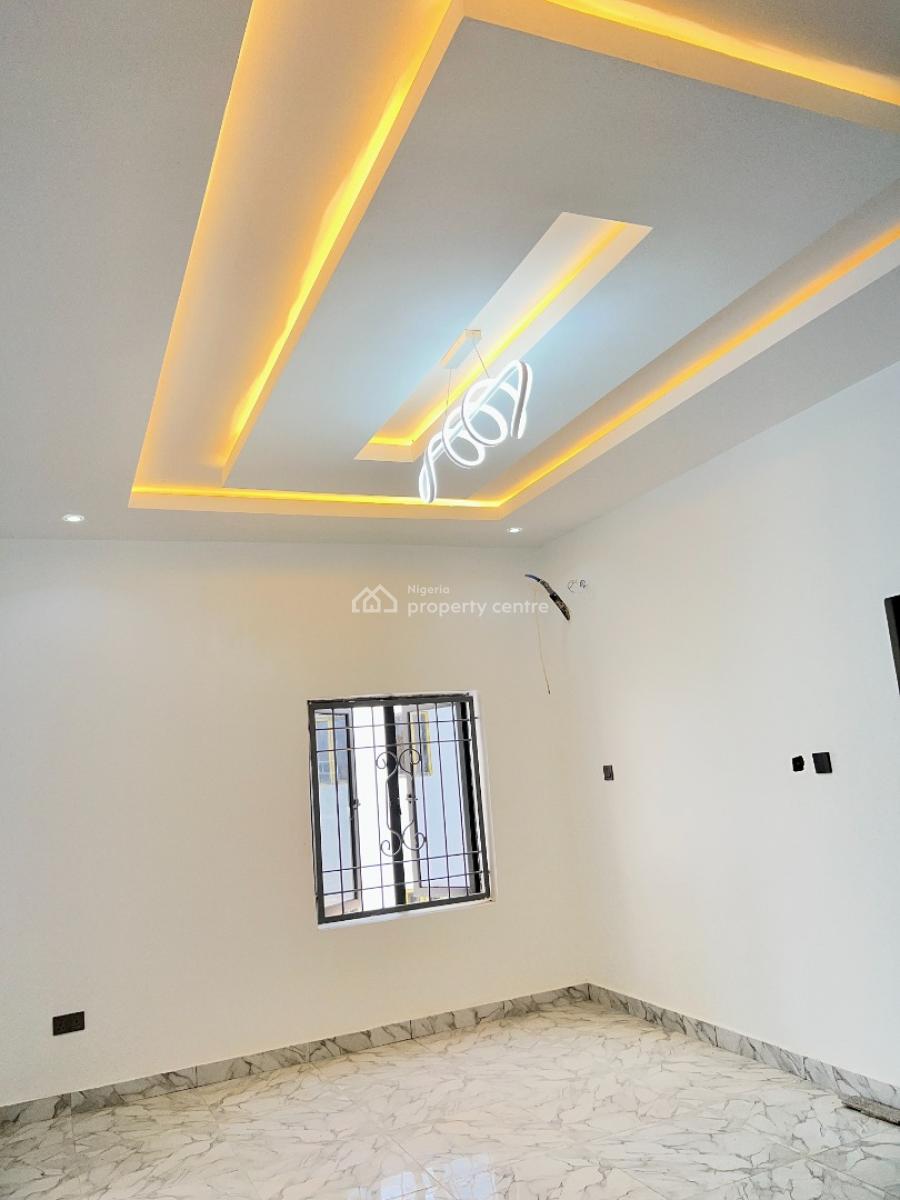 2 Bedroom Apartment, Airport Road, Kyami, Abuja, Block of Flats for Sale