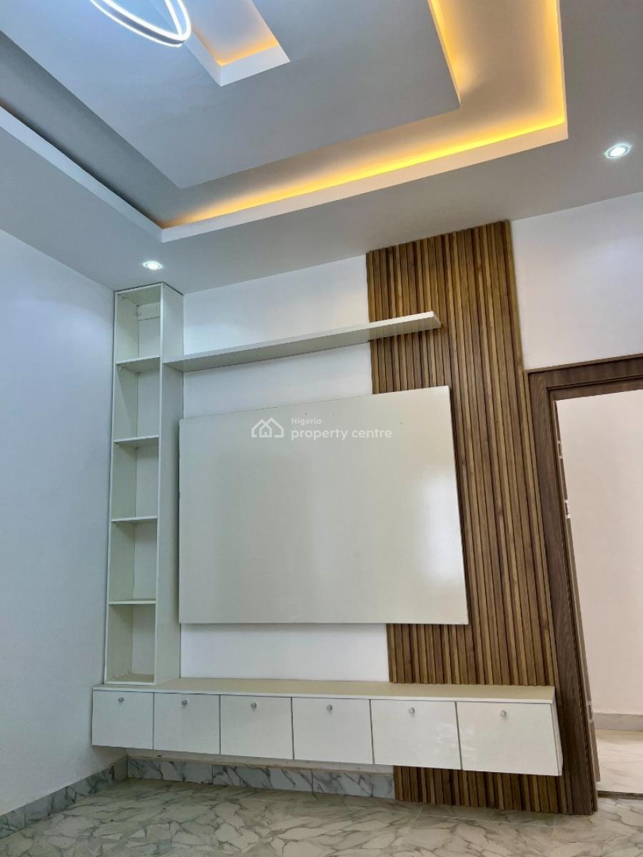 2 Bedroom Apartment, Airport Road, Kyami, Abuja, Block of Flats for Sale