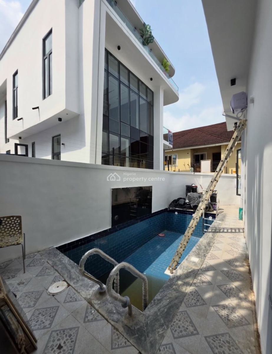 Beautifully Crafted Luxury 5 Bedroom Detached Home with Bq & Swimming, 2nd Toll Gate Lekki, Lekki, Lagos, Detached Duplex for Sale