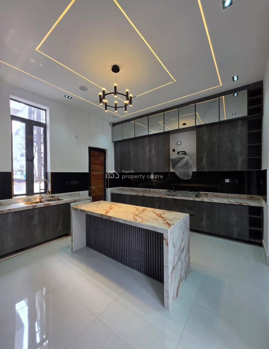 Beautifully Crafted Luxury 5 Bedroom Detached Home with Bq & Swimming, 2nd Toll Gate Lekki, Lekki, Lagos, Detached Duplex for Sale