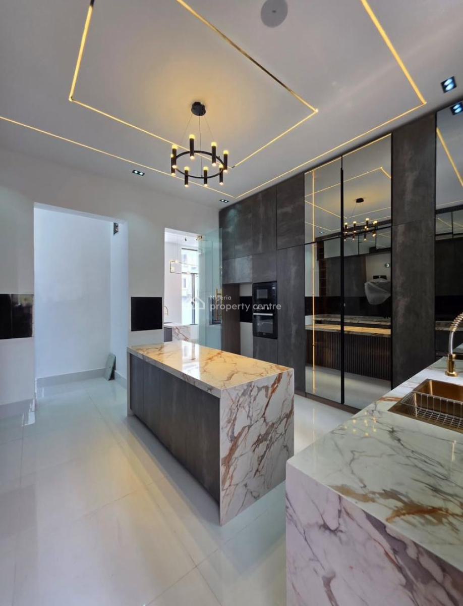 Beautifully Crafted Luxury 5 Bedroom Detached Home with Bq & Swimming, 2nd Toll Gate Lekki, Lekki, Lagos, Detached Duplex for Sale