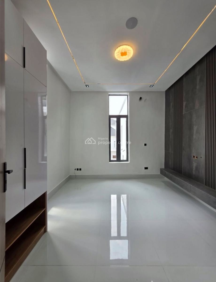 Beautifully Crafted Luxury 5 Bedroom Detached Home with Bq & Swimming, 2nd Toll Gate Lekki, Lekki, Lagos, Detached Duplex for Sale