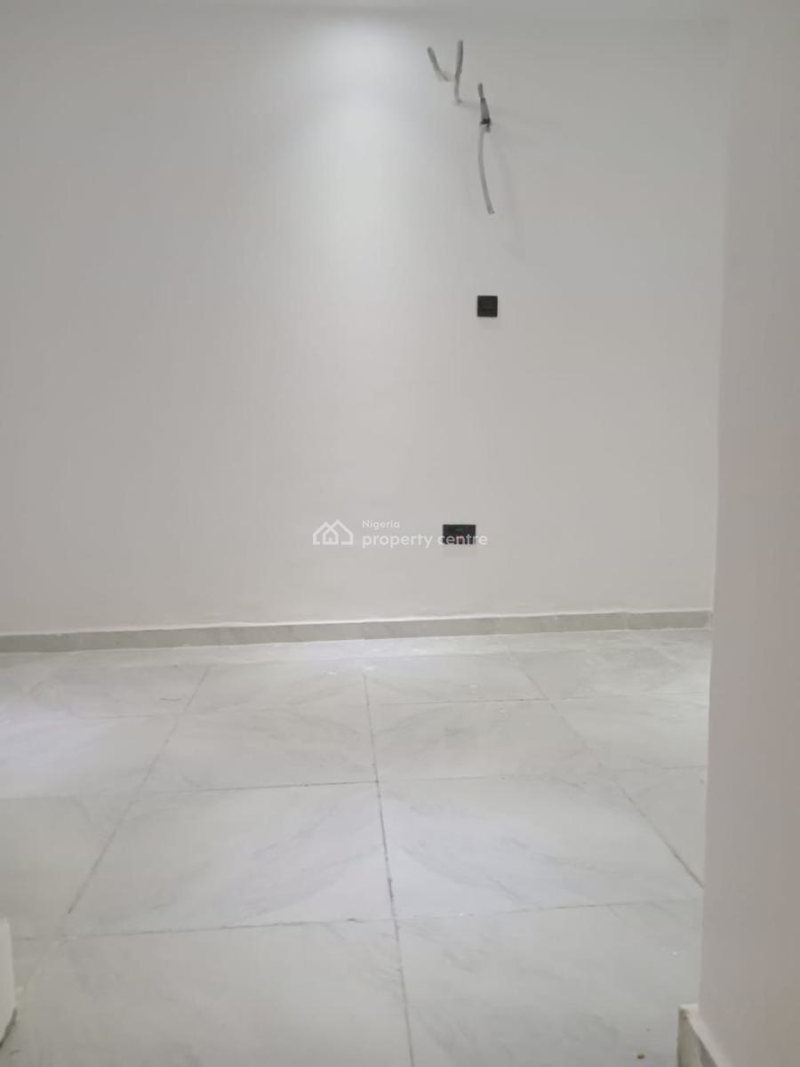 a Spacious 4bedroom Terrace with Bq, Off Hakeem Dickson, Lekki Phase 1, Lekki, Lagos, Terraced Duplex for Rent