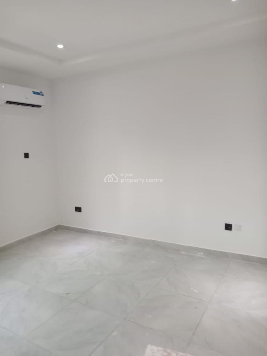 a Spacious 4bedroom Terrace with Bq, Off Hakeem Dickson, Lekki Phase 1, Lekki, Lagos, Terraced Duplex for Rent