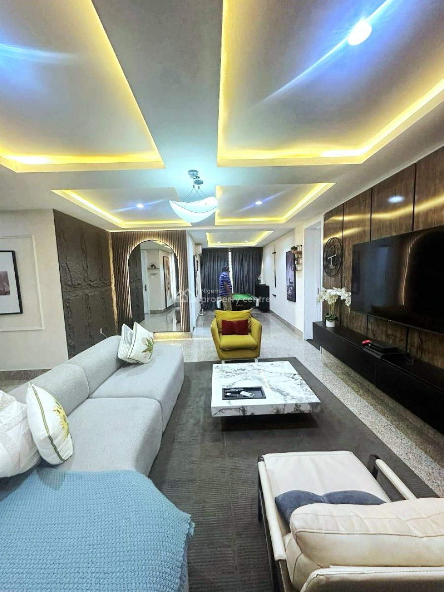 Massive 3 Bedroom Apartment, Lekki Phase 1, Lekki, Lagos, Flat / Apartment for Rent