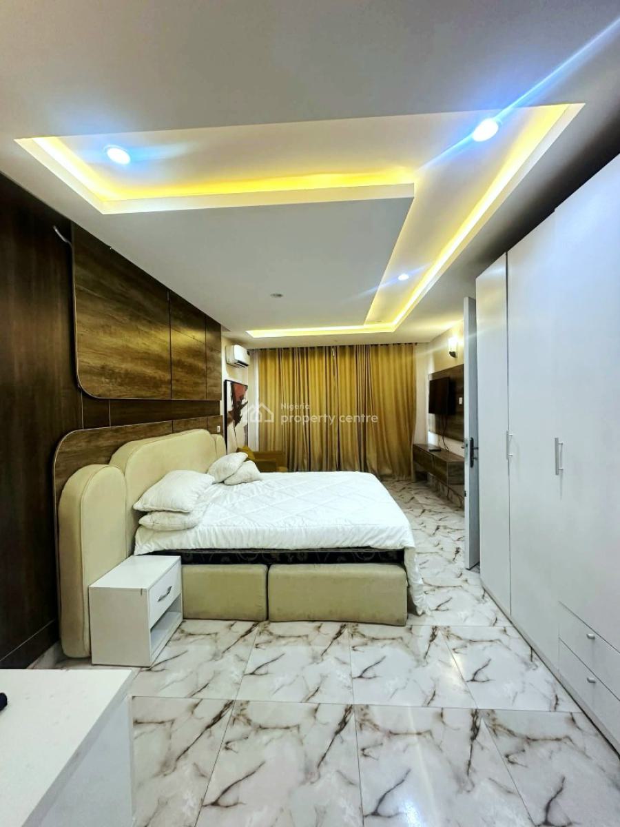 Massive 3 Bedroom Apartment, Lekki Phase 1, Lekki, Lagos, Flat / Apartment for Rent