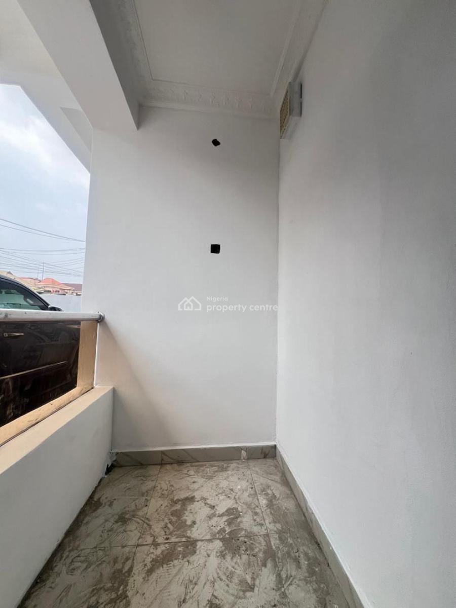 Beautifully Finished & Newly Renovated 2 Bedroom  Apartment, Lekki Phase 1, Lekki, Lagos, Flat / Apartment for Rent