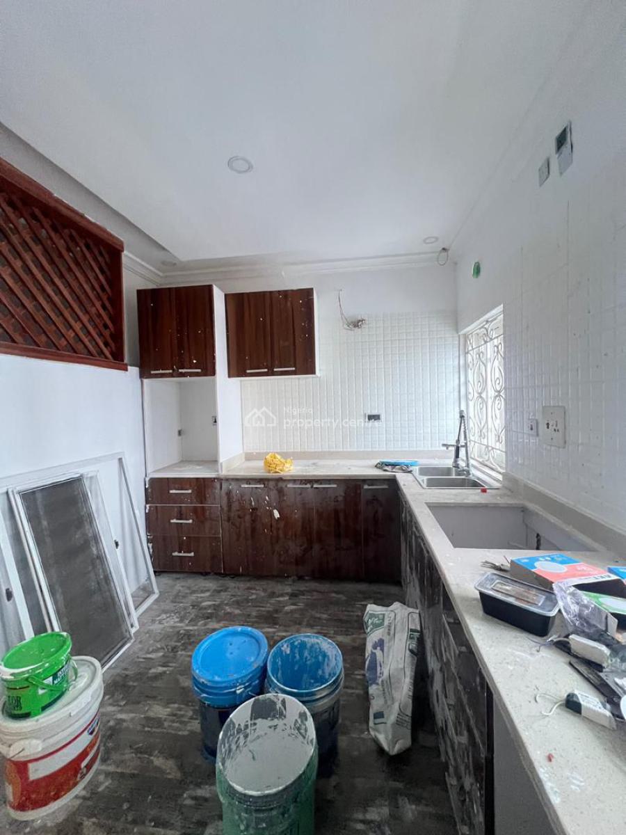 Beautifully Finished & Newly Renovated 2 Bedroom  Apartment, Lekki Phase 1, Lekki, Lagos, Flat / Apartment for Rent