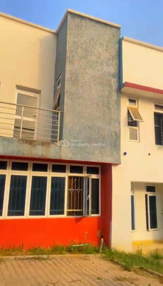 Specious 3-bedroom Terrace Duplex with Bq, Dantata Estate, Gwarinpa, Abuja, Terraced Duplex for Sale