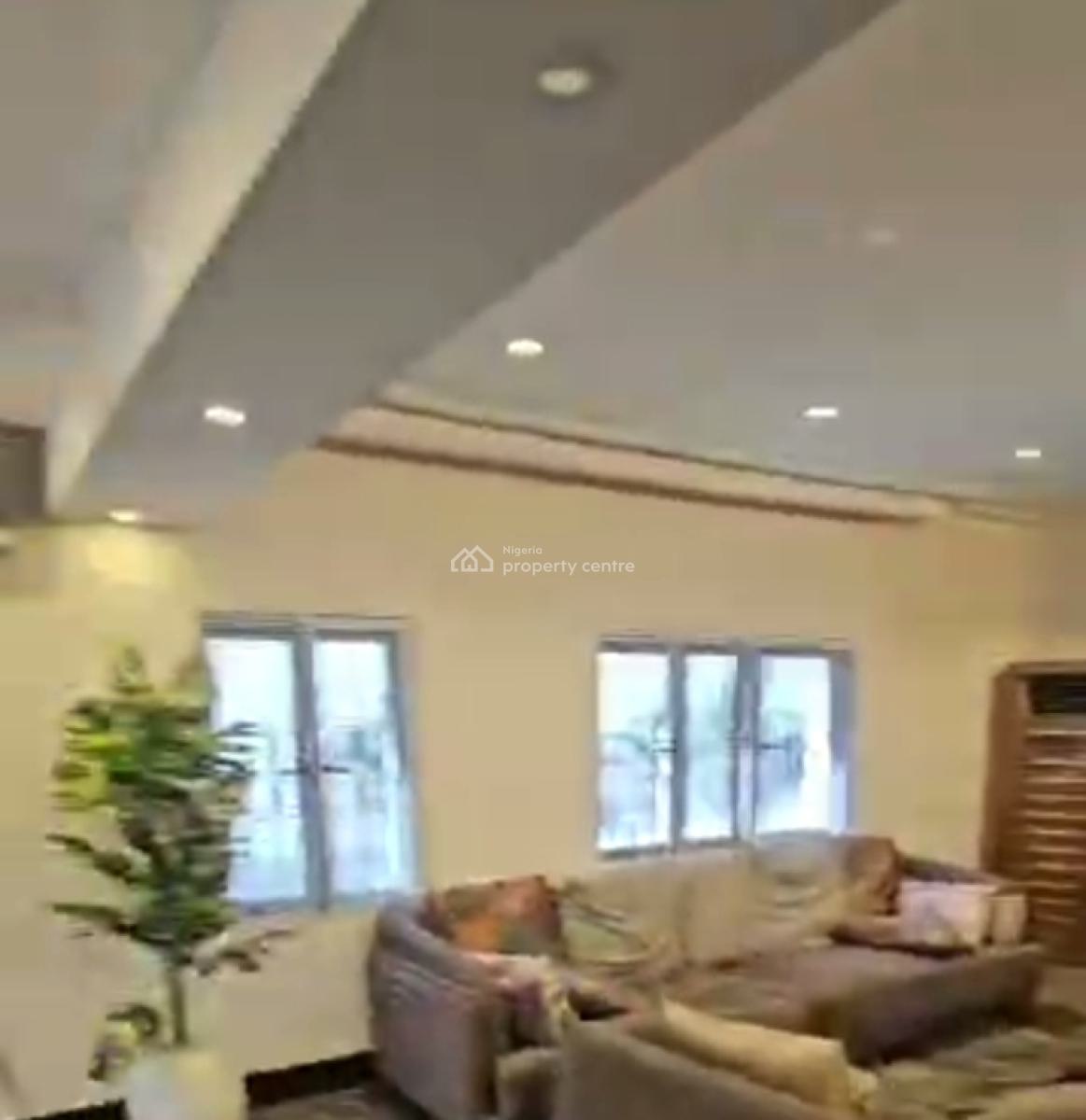 Standard Spacious 5 Bedroom Semi-detached Duplex with Bq, Maitama District, Abuja, Semi-detached Duplex for Rent