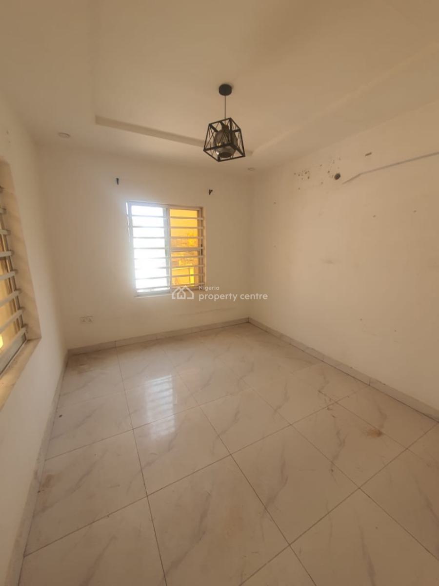 Self Serviced 2 Bedroom Apartment (upstairs), Lekki Conservation Chevron Toll Gate, Lekki, Lagos, Flat / Apartment for Rent