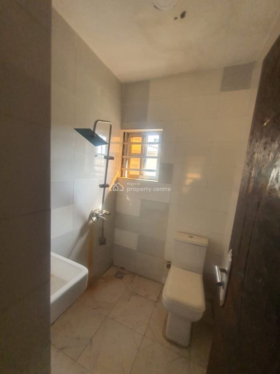 Self Serviced 2 Bedroom Apartment (upstairs), Lekki Conservation Chevron Toll Gate, Lekki, Lagos, Flat / Apartment for Rent