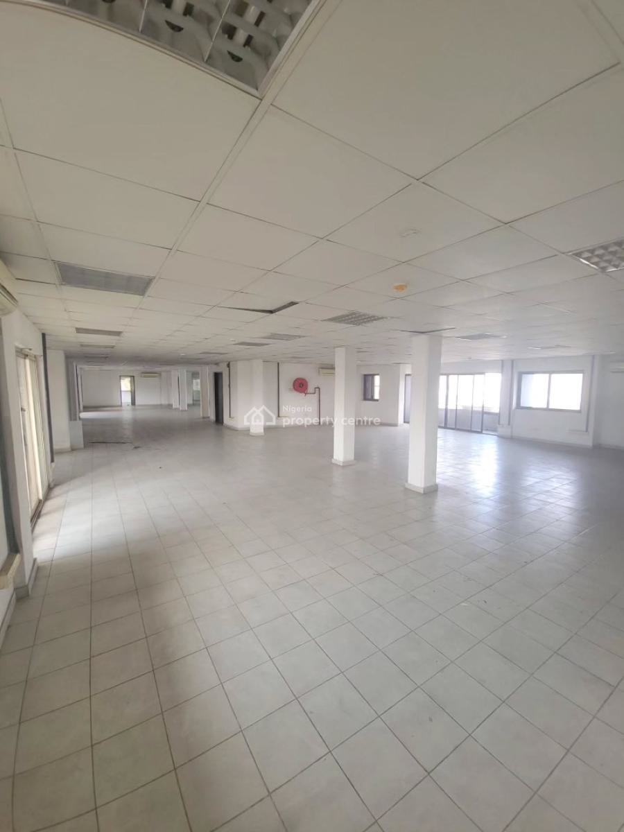 Prime Commercial Property with High Visibility and Proximity, Commercial Property for Rent, Victoria Island (vi), Lagos, Office Space for Rent