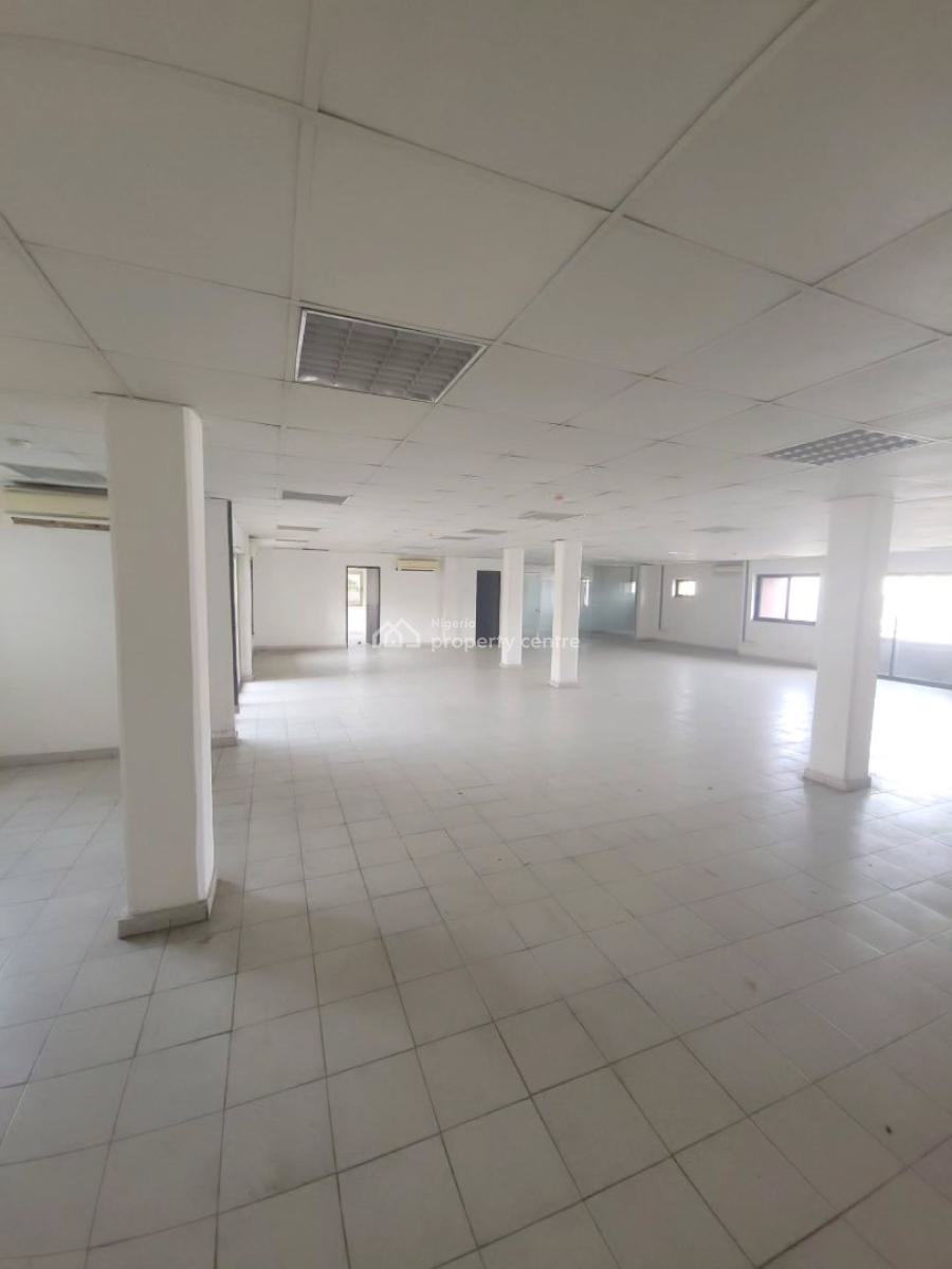 Prime Commercial Property with High Visibility and Proximity, Commercial Property for Rent, Victoria Island (vi), Lagos, Office Space for Rent