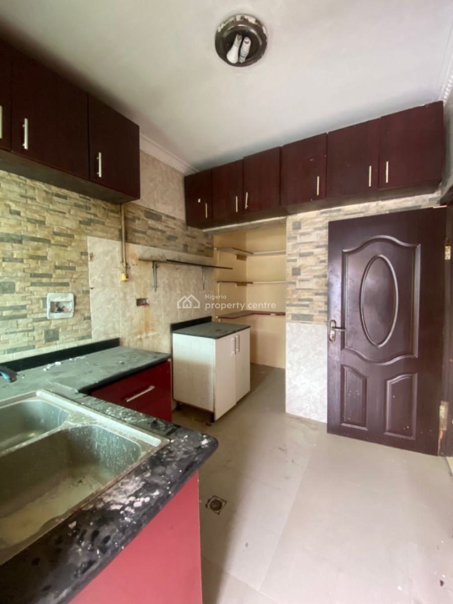 Well Maintained 3bedroom Flat, Sangotedo, Ajah, Lagos, Flat / Apartment for Rent