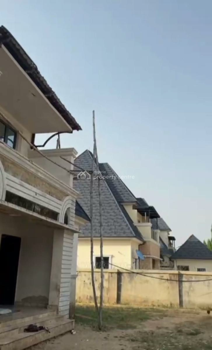 Standard Spacious 5 Bedroom Fully Detached Duplex, Lugbe District, Abuja, Detached Duplex for Sale