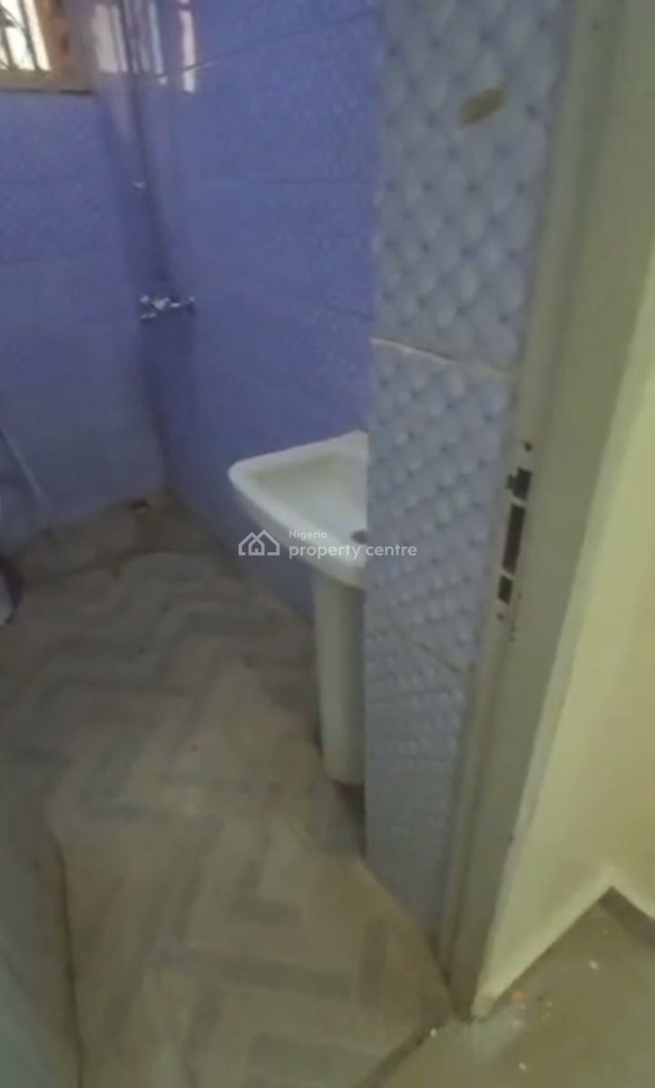 Spacious Standard Decent Two Bedroom Apartment, Dawaki, Gwarinpa, Abuja, Flat / Apartment for Rent