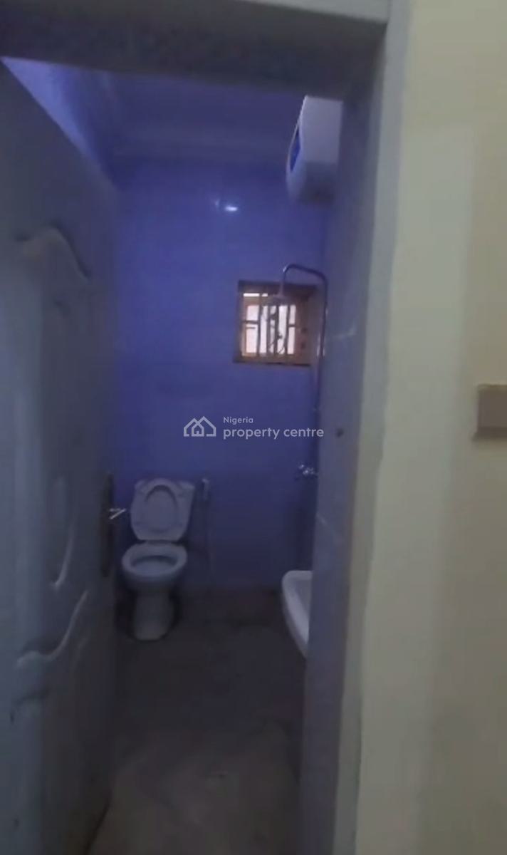 Spacious Standard Decent Two Bedroom Apartment, Dawaki, Gwarinpa, Abuja, Flat / Apartment for Rent