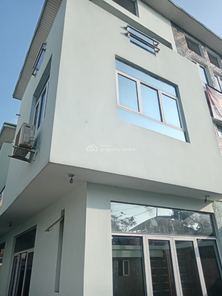 Terrace Building of 4 Bedroom, 3 Sitting Rooms, +bq, Gra Phase 2, Magodo, Lagos, Terraced Duplex for Sale