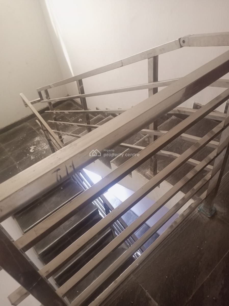 Sharp Specious Miniflat Available, 45 Oyinkansanla Street Muniru Estate Ogombo Road Ajah Lagos, Ogombo, Ajah, Lagos, Flat / Apartment for Rent