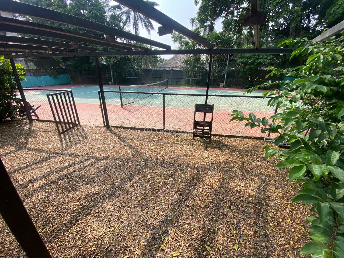 Serviced 3bedroom Apartment with a Servant Quarter, Old Ikoyi, Ikoyi, Lagos, Flat / Apartment for Rent