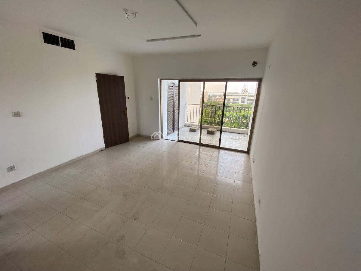 Serviced 3bedroom Apartment in a Gated Estate, Old Ikoyi, Ikoyi, Lagos, Flat / Apartment for Rent