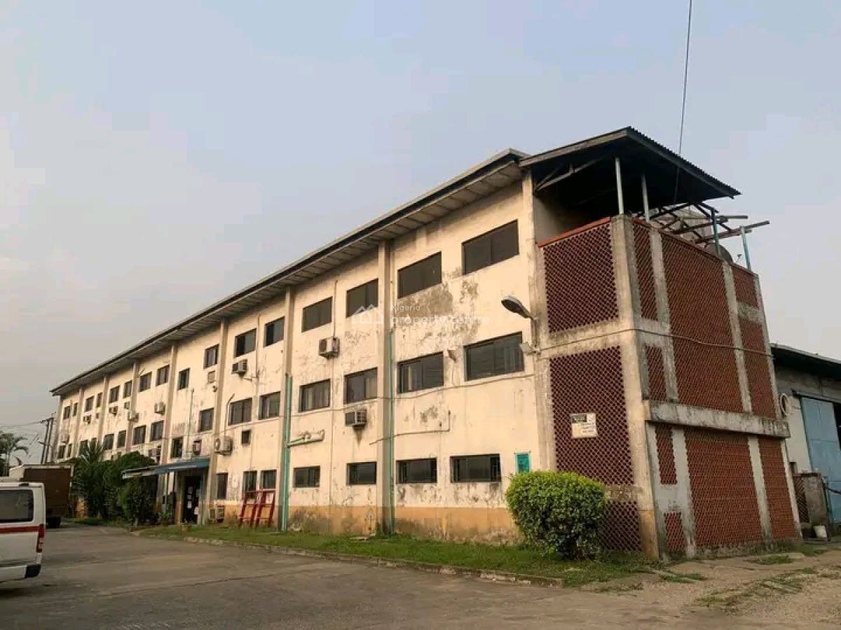 Factory / Bays of Warehouses with 3-floor Office Building on 7850sqm, Akilo Road, Ogba, Ikeja, Lagos, Warehouse for Sale