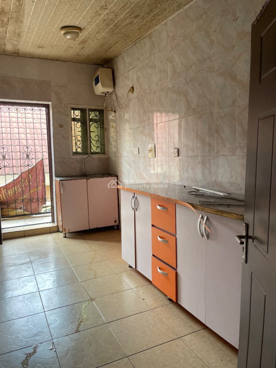 Relatively New 3-bedroom Flat Upstairs with All Modern Facilities with, Omotayo, Ori-oke, Ogudu, Lagos, Flat / Apartment for Rent