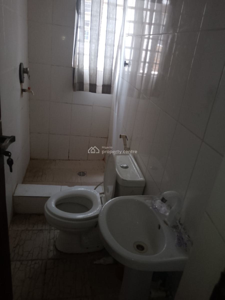 Massive 3bedrooms Flat Upstairs, Destiny Home Estate Abijo Lagos State, Sangotedo, Ajah, Lagos, Flat / Apartment for Rent