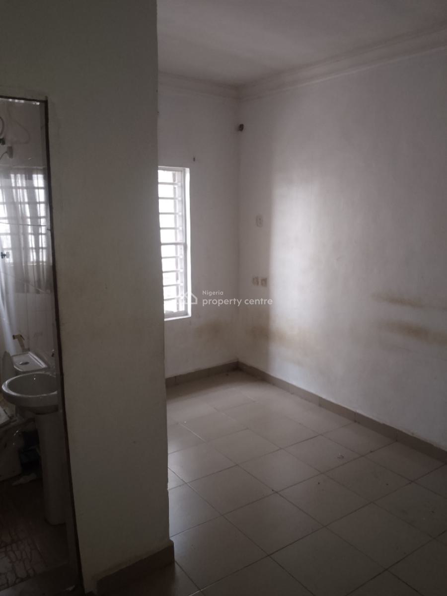 Massive 3bedrooms Flat Upstairs, Destiny Home Estate Abijo Lagos State, Sangotedo, Ajah, Lagos, Flat / Apartment for Rent