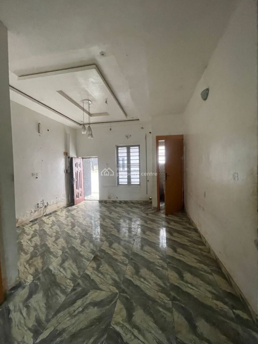2bedroom Apartment, Ikota, Lekki, Lagos, Flat / Apartment for Rent
