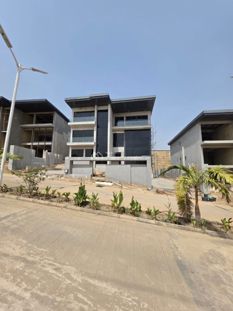 5 Bedroom Detached Duplex with Swimming Pool in a Premium Estate, Guzape District, Abuja, Detached Duplex for Sale