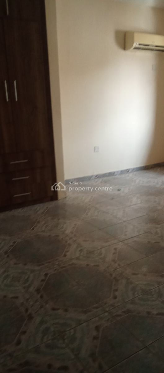 Serviced, Spacious 3 Bedroom Flat, Utako, Abuja, Flat / Apartment for Rent
