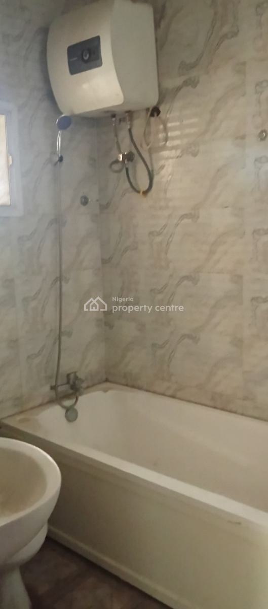 Serviced, Spacious 3 Bedroom Flat, Utako, Abuja, Flat / Apartment for Rent