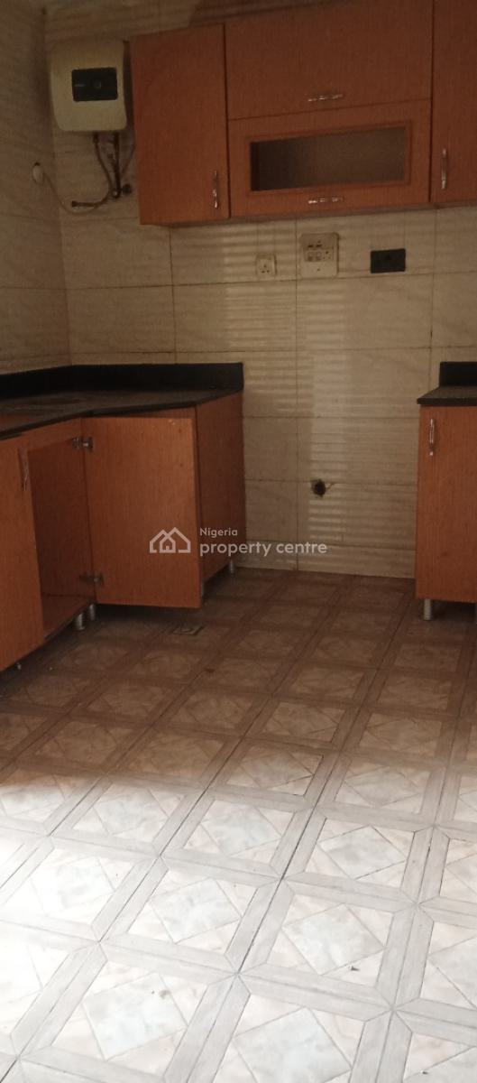 Serviced, Spacious 3 Bedroom Flat, Utako, Abuja, Flat / Apartment for Rent