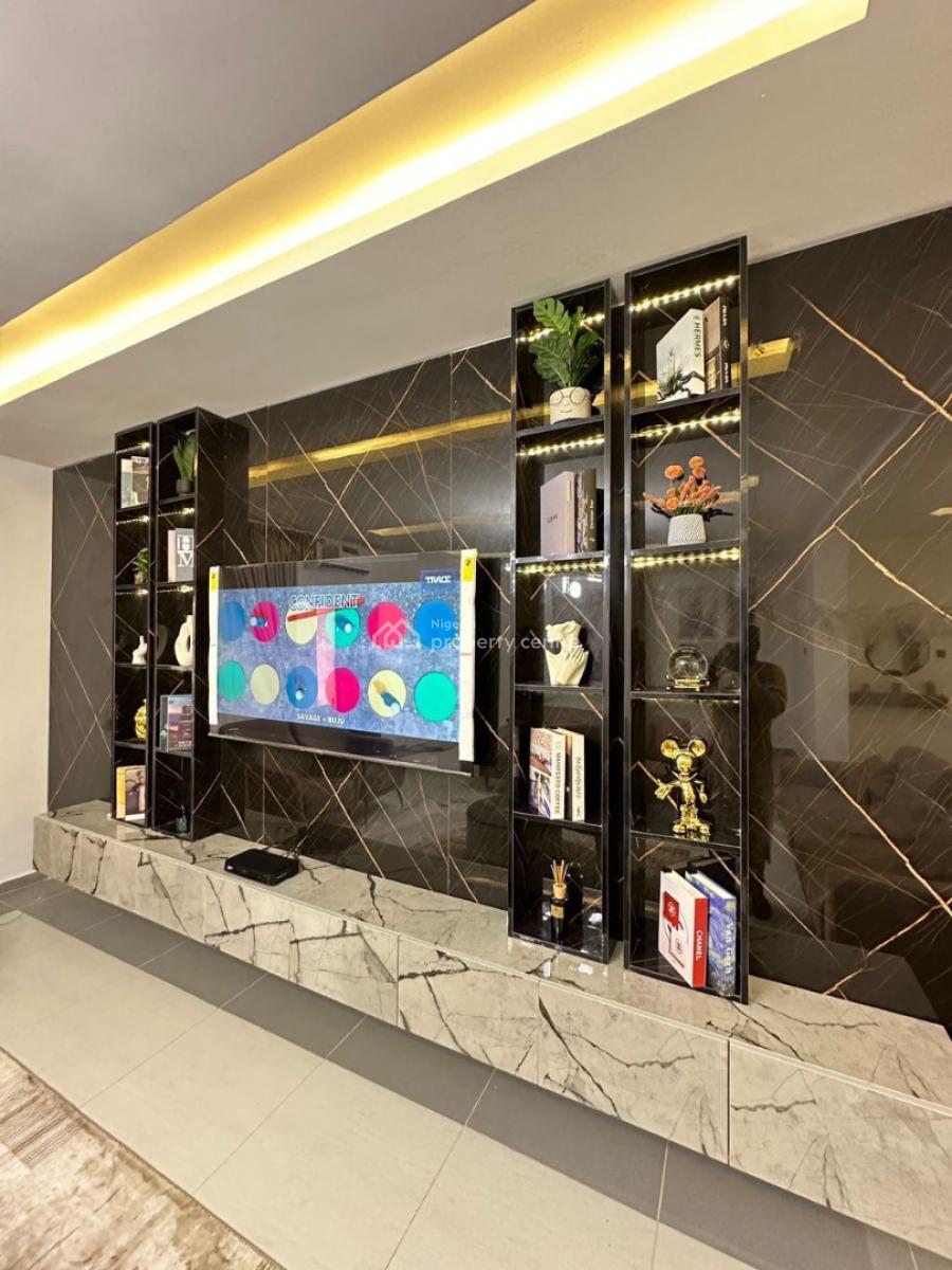 Luxury 3 Bedroom Apartment with Ps5 and Snooker Board, Jahi By Gilmore, Jahi, Abuja, Flat / Apartment Short Let