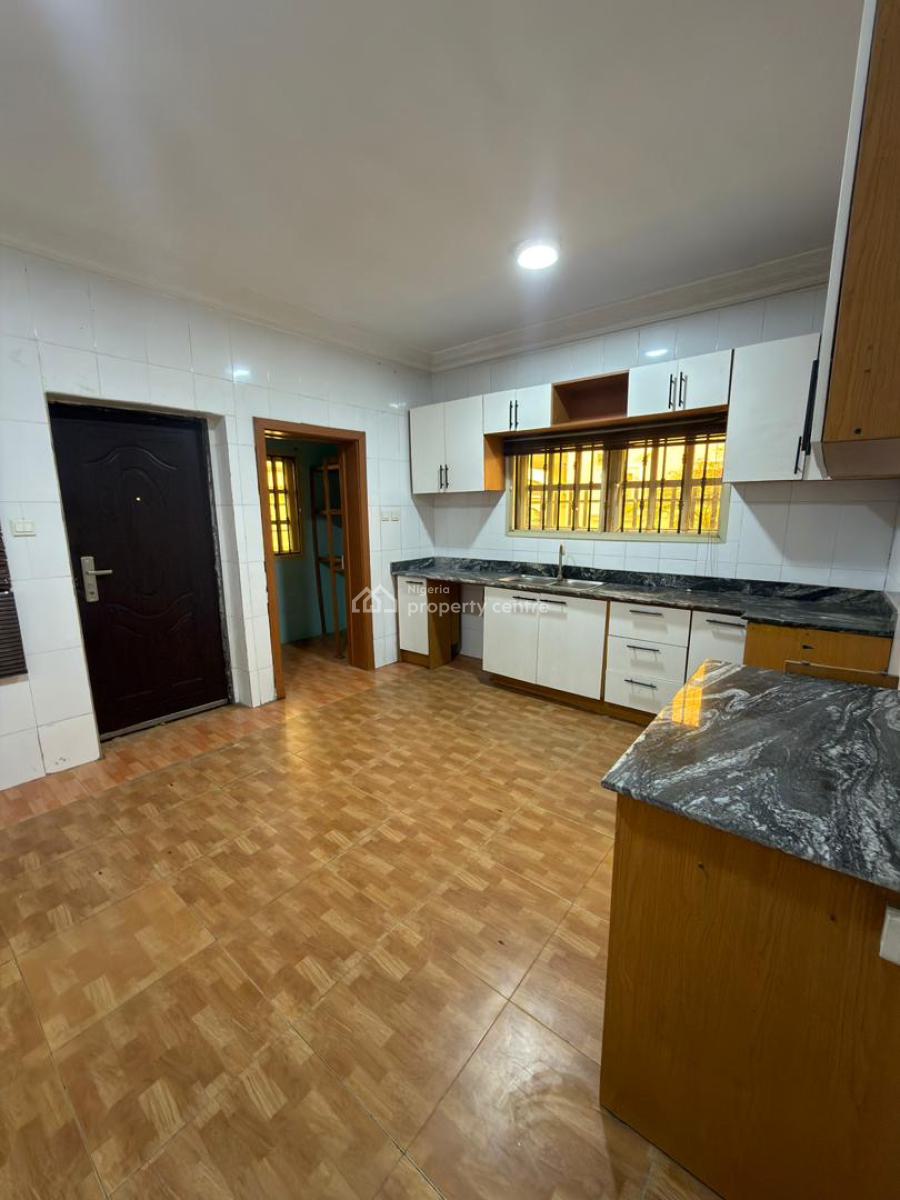 Exquisite 3 Bedroom Apartment, Lekki Phase 1, Lekki, Lagos, Flat / Apartment for Rent