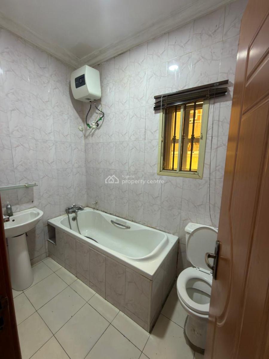 Exquisite 3 Bedroom Apartment, Lekki Phase 1, Lekki, Lagos, Flat / Apartment for Rent